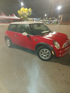 Mini Cooper 2003 - Great Condition - Daily Driver - 5 Speed