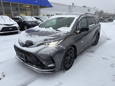 Used 2022 Toyota Sienna FWD for Sale in Richmond, British Columbia