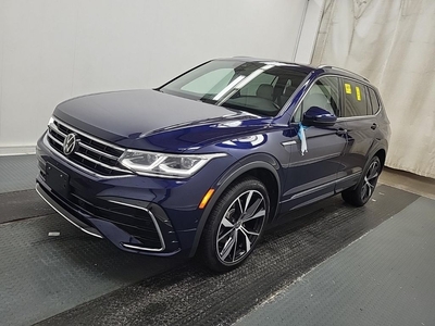 Used 2022 Volkswagen Tiguan 4 MOTION HIGHLINE R-LINE NAV LEATHER PANO ROOF for Sale in Kitchener, Ontario