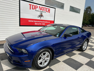 2014 Ford Mustang V6 - 6SPD, RWD, Alloy rims, Cruise control, AC