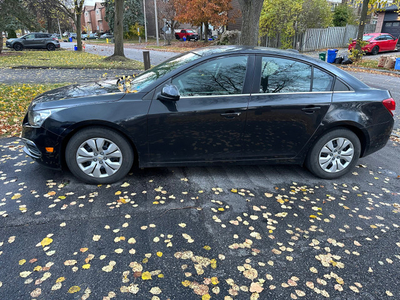 2015 Chevy Cruze (One Owner No Accidents)