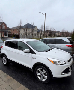 2015 Ford Escape Se, 4WD, 70km only
