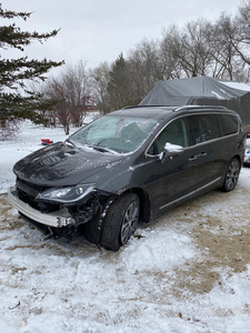 2017 Chrysler Pacifica salvage