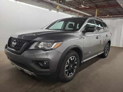 2020 Nissan Pathfinder SL Premium V6 4x4 at Premium!!