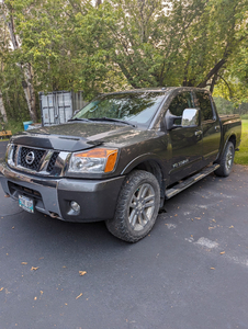 2012 Nissan Titan SL One owner Safetied Very Good Condition.