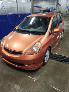 Excellent on gas Honda Fit (manual)
