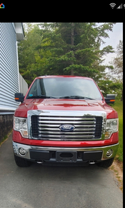 Ford F-150 XLT 4X4 **very low Km’s**