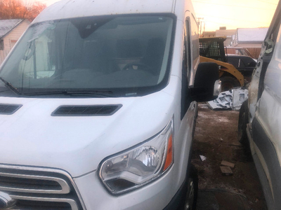 Wrecking 2017 Ford Transit 250 for sale!
