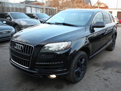 2013 Audi Q7 3.0L TDI Premium package with only 206km. No Accide