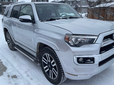 2018 Toyota 4 Runner 4WD Limited w/ Winter Tires