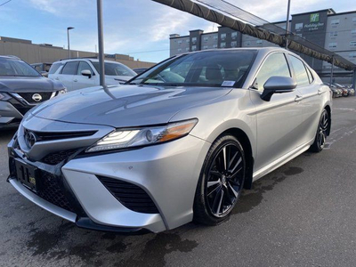 2018 Toyota Camry XSE | LEATHER | SUNROOF |
