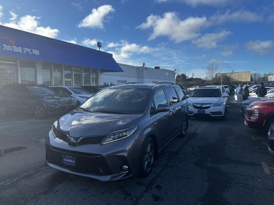 Used 2020 Toyota Sienna SE 8-Passenger FWD for Sale in Richmond, British Columbia
