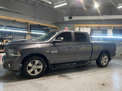 Used 2015 RAM 1500 SPORT CREW CAB 4X4 HEMI * Navigation * Sunroof * Leather * Sport Performance Hood * Uconnect 8.4 inch Touch/SiriusXM/Hands-free * Steps Bar * Tonneau for Sale in Cambridge, Ontario