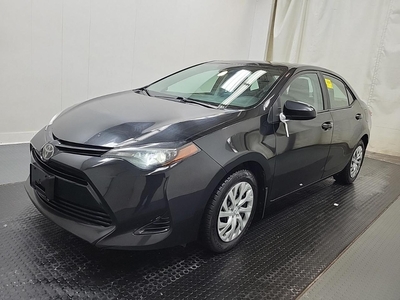 Used 2018 Toyota Corolla LE / Forward Safety / Lane Departure / Heated Seats / Reverse Camera for Sale in Mississauga, Ontario