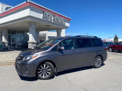 Used 2018 Toyota Sienna Limited 7-Passenger for Sale in Ottawa, Ontario