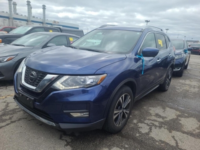 Used 2020 Nissan Rogue SV TECH AWD / Pro Pilot Assist / Sunroof / Blind Spot / Dual Climate for Sale in Mississauga, Ontario