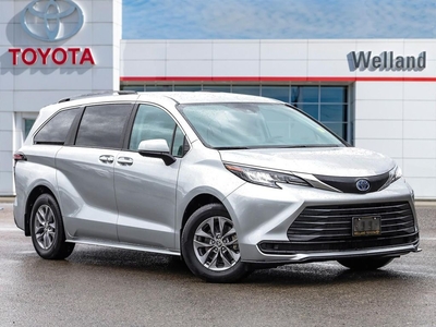 Used 2023 Toyota Sienna LE 8-Passenger for Sale in Welland, Ontario