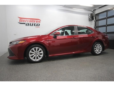 Used Toyota Camry 2018 for sale in Levis, Quebec