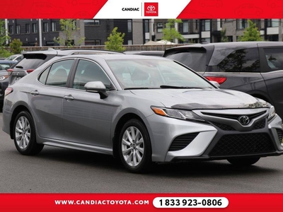 Used Toyota Camry 2019 for sale in Candiac, Quebec