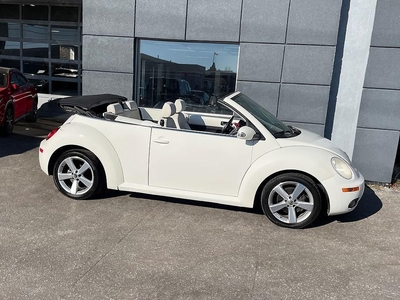Used 2007 Volkswagen New Beetle TRIPLE WHITECABRIOLEATHERPWR TOPALLOYS for Sale in Toronto, Ontario
