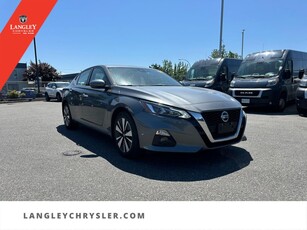 Used 2020 Nissan Altima 2.5 SV Sunroof Backup Bluetooth for Sale in Surrey, British Columbia