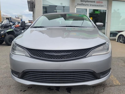 Used Chrysler 200 2016 for sale in Longueuil, Quebec