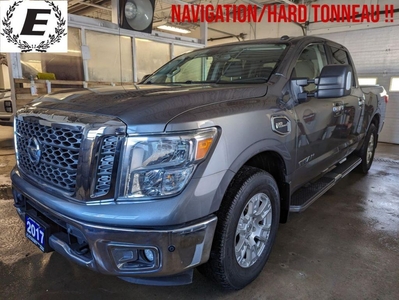 Used 2017 Nissan Titan SV CREW CAB NAVIGATION/HARD TONNEAU COVER!! for Sale in Barrie, Ontario