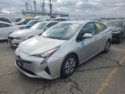 Used 2017 Toyota Prius TECH PKG / Leather / Sunroof / HYBRID / Push Start / Navi for Sale in Mississauga, Ontario
