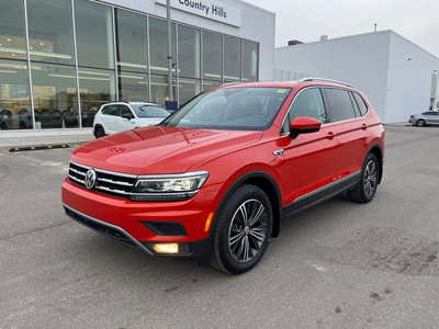2018 Volkswagen Tiguan CPO, One Owner, Clean Carfax Pano Sunroof
