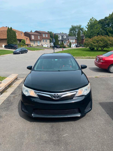 Toyota Camry 2014 LE 7500$