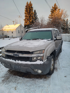 2004 chevy avalanche