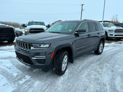 LOW MILEAGE ONE OWNER 2022 JEEP GRAND CHEROKEE LIMITED 4X4