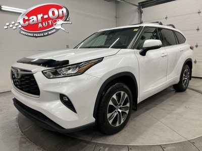 Used 2022 Toyota Highlander XLE AWD 8-PASS SUNROOF HTD LEATHER LOW KMS! for Sale in Ottawa, Ontario