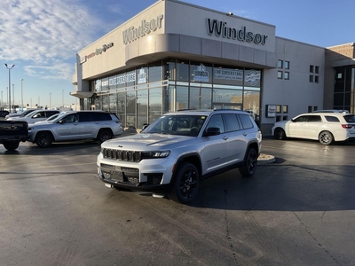 Used 2024 Jeep Grand Cherokee L Altitude 4x4 for Sale in Windsor, Ontario