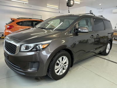 Used 2017 Kia Sedona LX $17,759 +HST & Licensing for Sale in Dunnville, Ontario