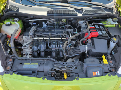 2011 Ford Fiesta SE Hatchback 4 cylindres 1.6L 98.5k km