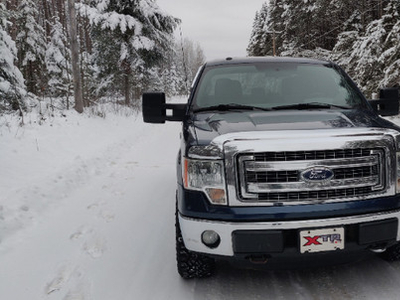 2013 Ford F150 Super Crew 4x4 XTR 151,000 KMS. Certified.