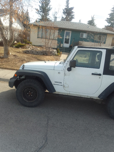 2014 jeep wrangler 2 dr/4wd soft top