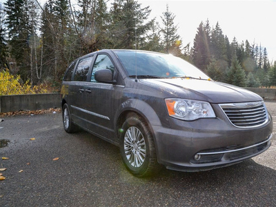 2016 CHRYSLER TOWN & COUNTRY TOURING-LX