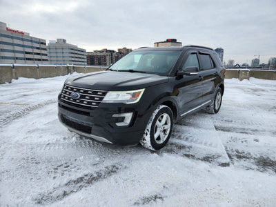 2016 Ford Explorer XLT AWD 7 Passagers Clean Carfax Camera