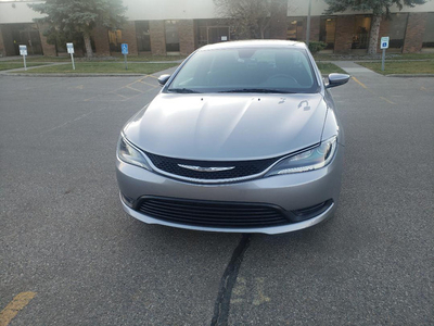 Chrysler 200 in Great Condition