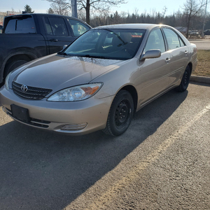 Toyota Camry LE 2002 LOW KMs