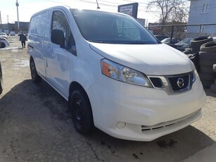 Used Nissan NV200 2014 for sale in Montreal, Quebec