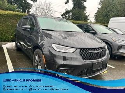Used 2022 Chrysler Pacifica Touring L LOCAL BC, S APPEARANCE, SUNROOF, UCONNECT THEATER GROUP for Sale in Surrey, British Columbia