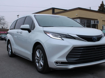 Used 2022 Toyota Sienna LIMITED 7-Passenger AWD for Sale in Brampton, Ontario