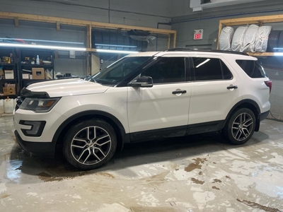 Used 2016 Ford Explorer Sport AWD * Navigation * Dual Sunroof * Leather * 6 Passenger * Blindspot Assist * Cross Traffic Alert * Heated Steering Wheel * Android Auto/Apple Ca for Sale in Cambridge, Ontario