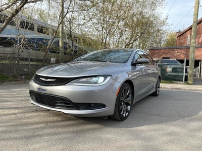 Used Chrysler 200 2016 for sale in Montreal, Quebec