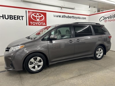 Used Toyota Sienna 2020 for sale in Saint-Hubert, Quebec