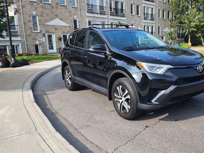 Used Toyota RAV4 2017 for sale in Montreal, Quebec