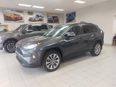 Used Toyota RAV4 2019 for sale in Lachute, Quebec